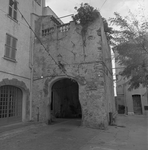 fortification d'agglomération de Saint-Tropez