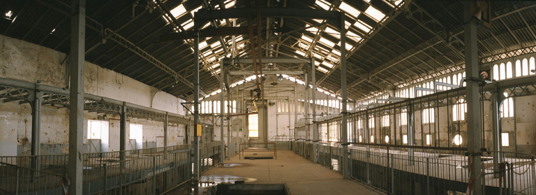 bâtiment conventuel, puis parfumerie Roure-Bertrand, actuellement immeuble de bureaux