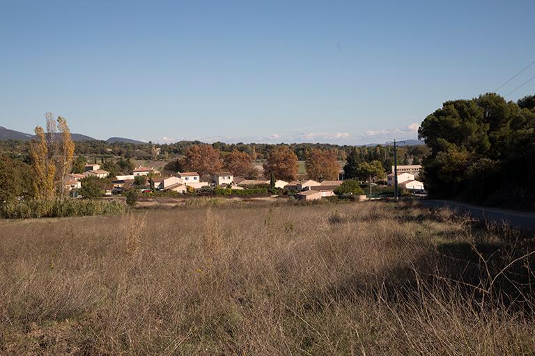 Hameau de forestage de Harkis de Cucuron