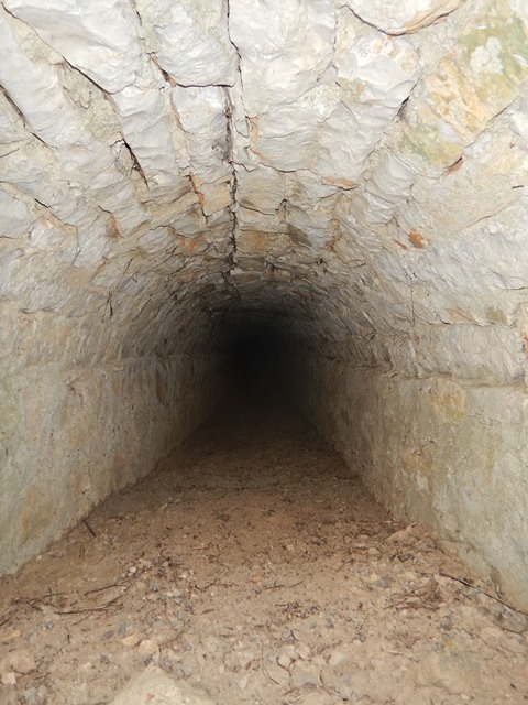 aqueduc dit aussi conduite des Fontaines, galerie de Montbrien, aqueduc des piliers, aujourd'hui aqueduc du Naï