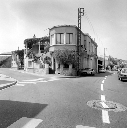 Boulevard Edouard Herriot, route des Courses. Section CE, parcelle 25. Vue de volume prise depuis le sud-est.