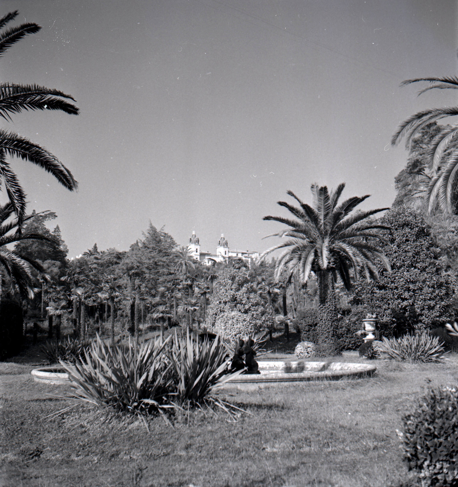parc du Château de Valrose, actuellement campus universitaire de sciences de l'Université Nice Côte d'Azur