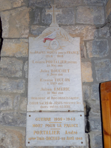 ensemble de deux plaques commémoratives de la guerre de 1914-1918 et de la guerre de 1939-1945