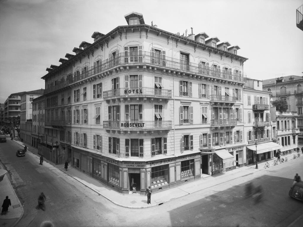 immeuble jumelé devenu en partie hôtel de voyageurs dit Hôtel Roosevelt
