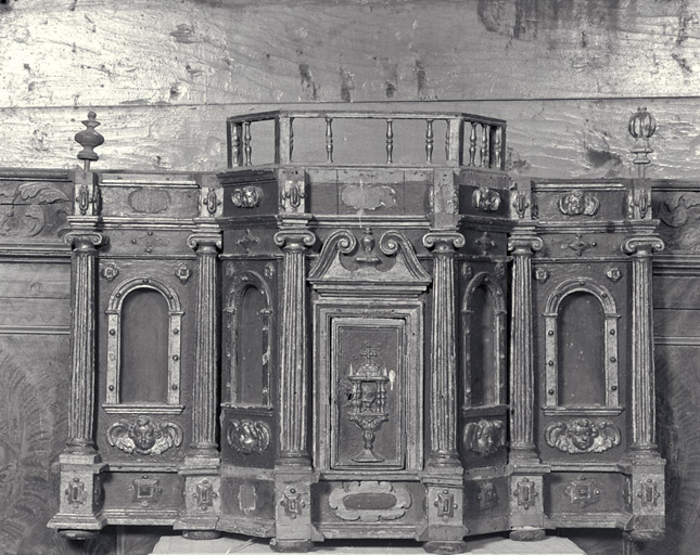 tabernacle (tabernacle à ailes)