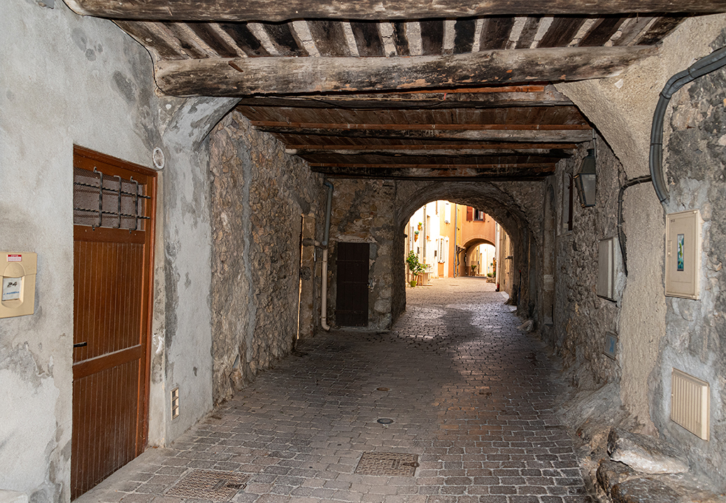 Passage couvert, vue d'ensemble prise du nord.