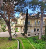 maison de villégiature (villa balnéaire) dite Castel Bell'aria, puis Castel Brazil puis villa Monique, un temps bâtiment administratif de l'université de droit