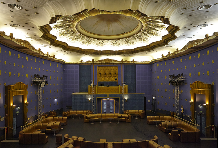 Ancien cinéma du casino municipal, actuellement discothèque Le Brummel Club