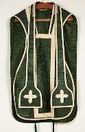 Chasuble, étole, manipule, bourse de corporal (ornement vert n°2)