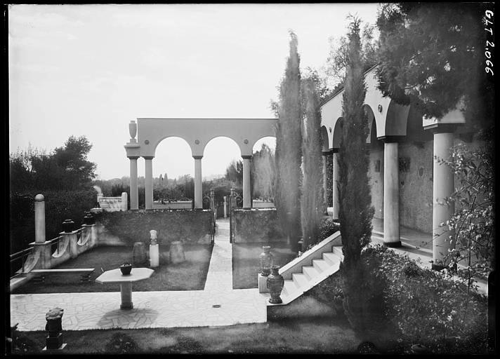 jardin d'agrément de la villa Le Lys rouge