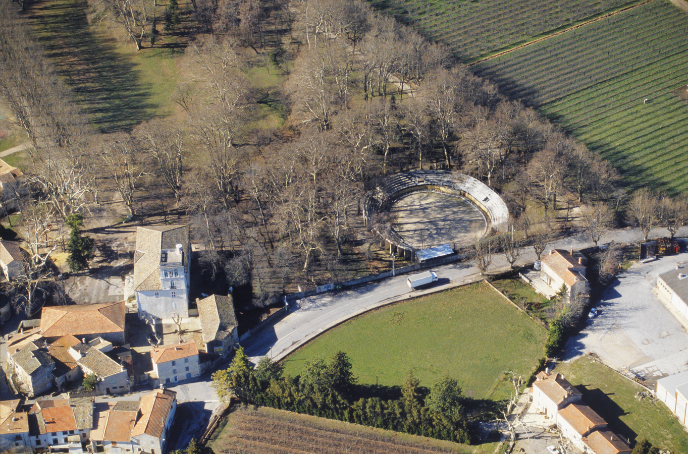 St-Andiol, vue aérienne.