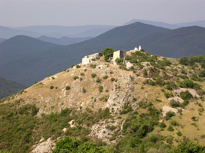 bourg castral de Peyroules