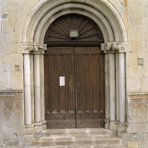 ensemble de 2 vantaux et d'un châssis de tympan