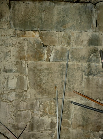 Bassin-réservoir. Mur de soutènement ouest, détail du parement.