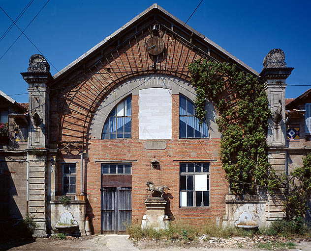 manège, usine de ferblanterie