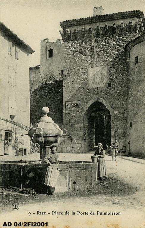 Fontaine dite fontaine Benoîte