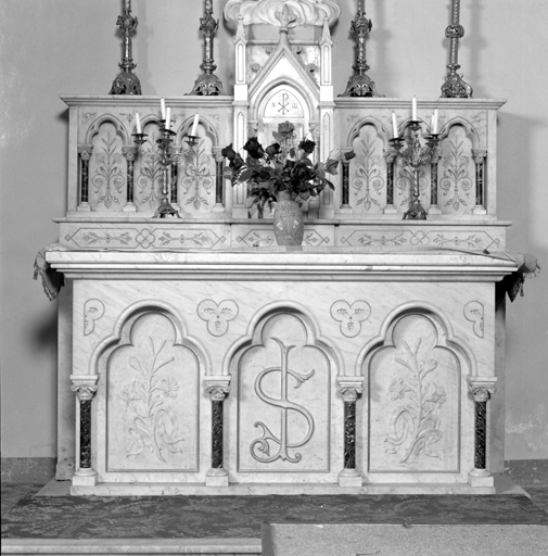 autel, gradins d'autel (2), tabernacle (autel secondaire, autel tombeau) : autel de saint Joseph, style néo-gothique