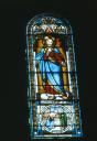 3 verrières (verrières figurées décoratives) : Sacré Coeur de Jésus, Coeur de Marie, Saint Laurent (baies 102, 104, 106)