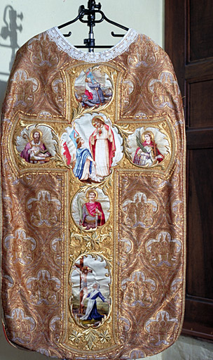 ensemble (chape, chasuble)