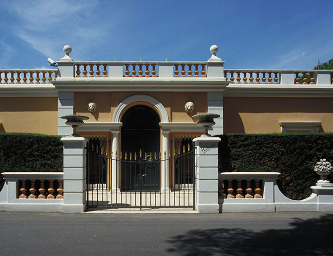 restaurant dit Pavillon du Lac, puis maison de villégiature dite Villa Belvédère, actuellement Villa Thalassa