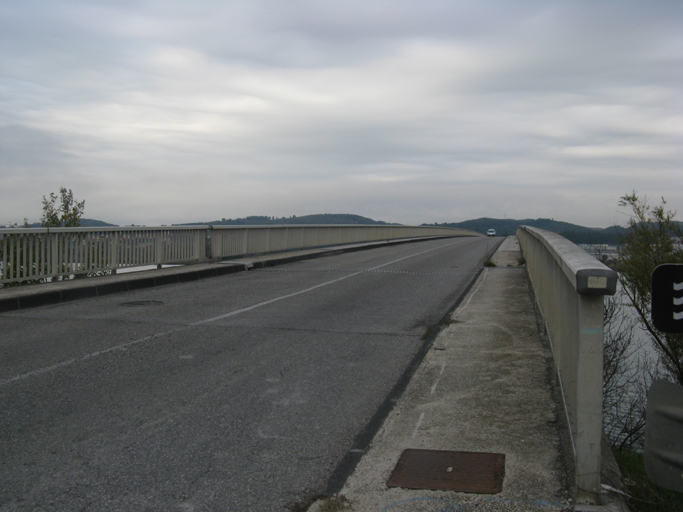 pont routier d'Aramon