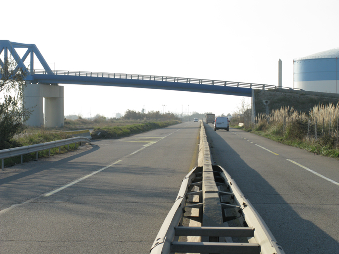 pont de secours du terminal méthanier de Fos-Cavaou, actuellement pont routier du Cavaou ou pont bleu