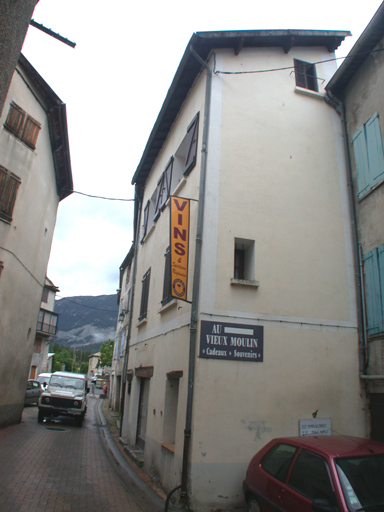 Maison puis minoterie Bourillon actuellement maison