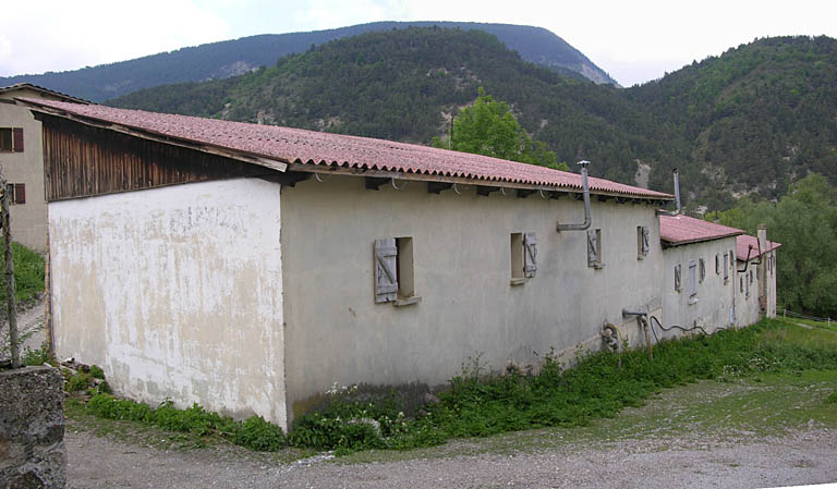 village de Lambruisse