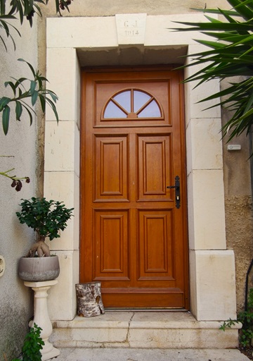 Maison (1833 B 143, 2025 B 196). Date portée sur la clé de la plate-bande : 1914.