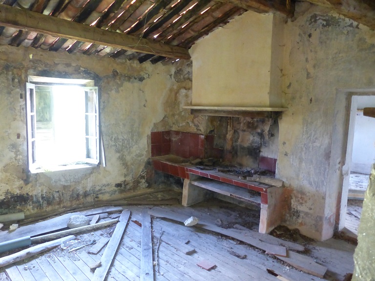 Ferme de l'Autreville (1841 G3 564). Cuisine avec potager.