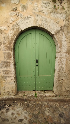 Muret clôturant le jardin. Elévation nord, premier niveau. Porte d'accès au jardin.