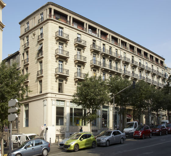 Hôtel de voyageurs dit Hôtel Splendide, actuellement Centre Régional de Documentation Pédagogique