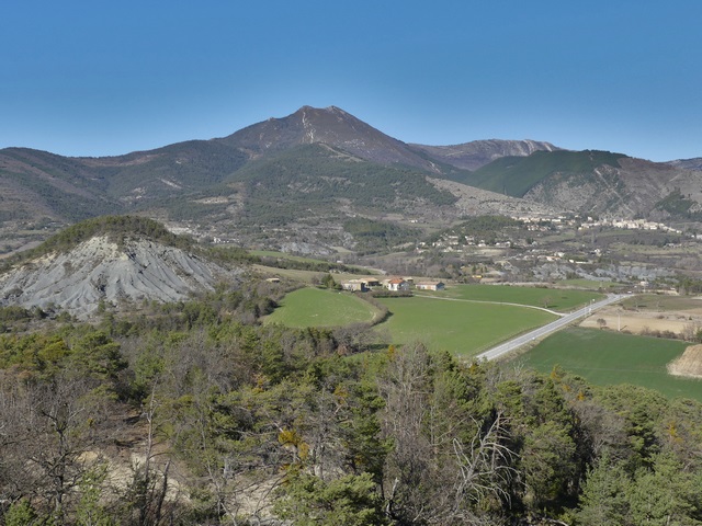 Vue de situation prise du sud-ouest.