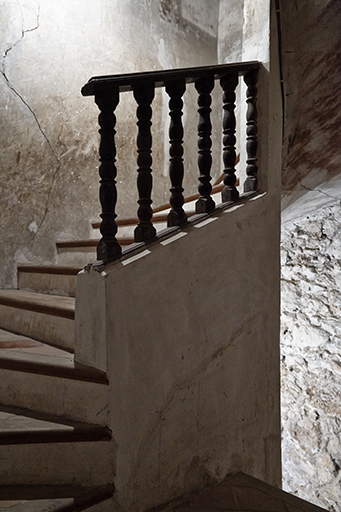 demeure seigneuriale, puis ferme dite Château de Chasteuil
