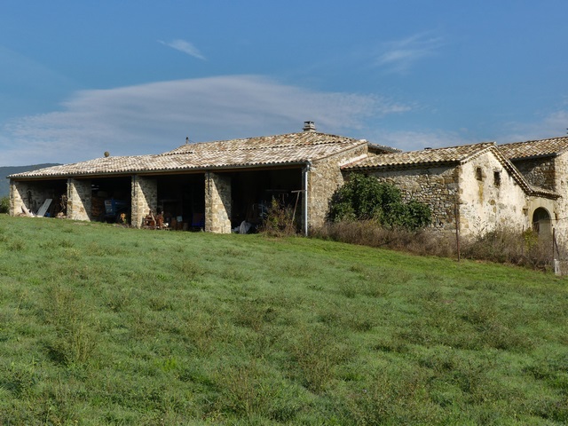 Dépendance sud. Vue d'ensemble prise du sud-est.