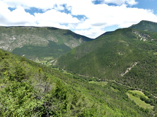 La haute vallée du torrent de Baudon et le quartier de la Fayée, vue prise du sud-ouest.
