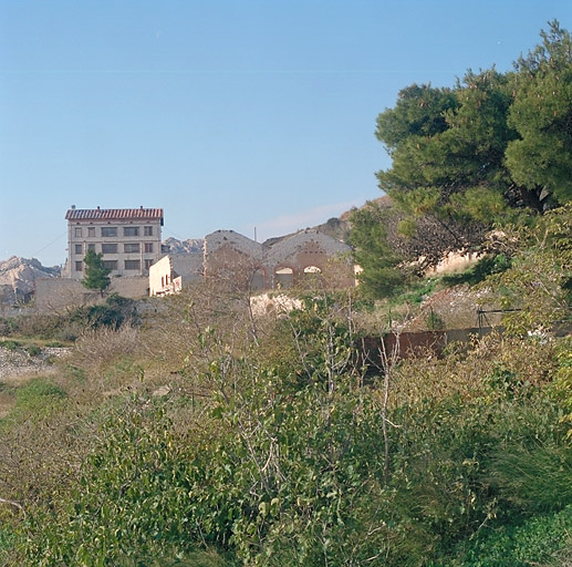 ensemble de fabrication des métaux et ensemble d'industrie chimique : Compagnie des minerais de Rio Tinto, Société des produits chimiques de Marseille-l'Estaque, Osseine Paul Brunon, Mital Cambon et Compagnie, Société minière et métallurgique Penarroya, Société Kuhlmann