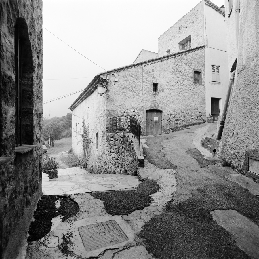 moulin à huile, puis coopérative agricole (coopérative oléicole), actuellement moulin à huile