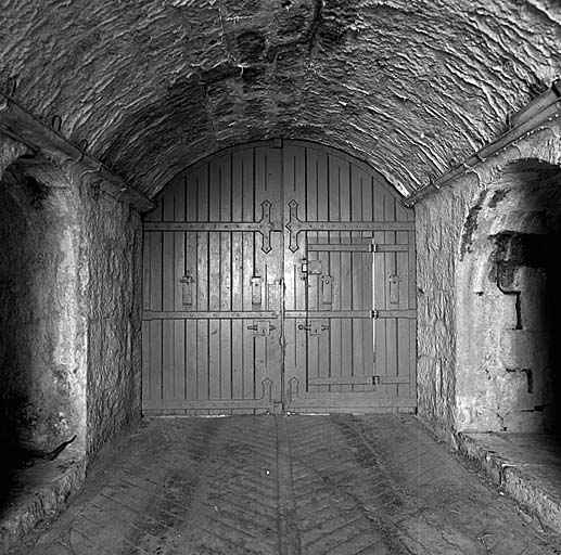 Caponnière de gorge, passage d'entrée. Porte principale. Vue postérieure.