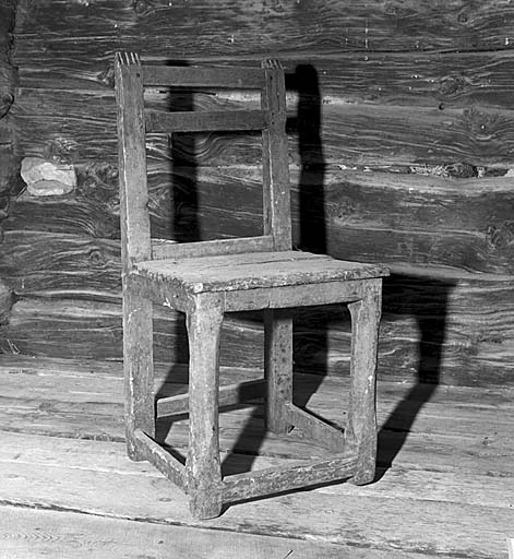 chaise (n° 1)