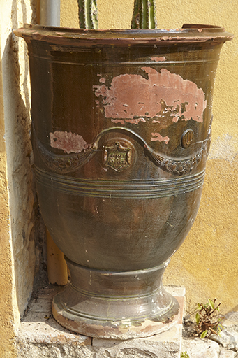 Pot à plantes dit vase d'Anduze