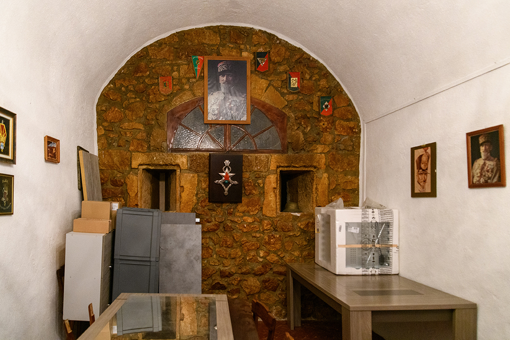 Batterie d'Endoume, intérieur du corps de garde crénelé type 1846, une des deux casemates transversales de casernement