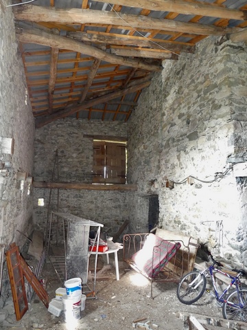 Bâtiment principal, partie agricole. Etage de soubassement, remise. Vue de volume prise du sud.