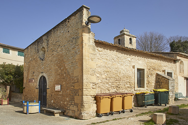 Chapelle du Saint-Sacrement puis chapelle des Pénitents blancs, puis lavoir public, actuellement salle d'exposition
