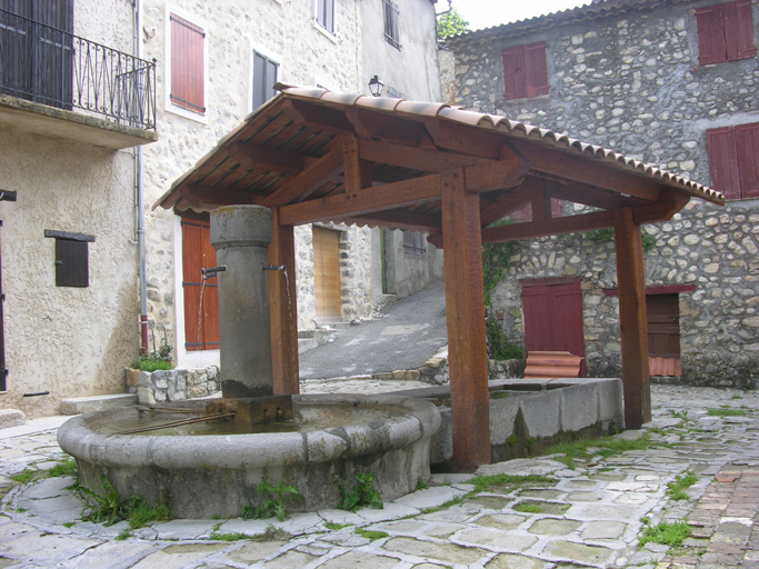 fontaine-lavoir