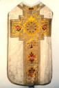 ensemble de vêtements liturgiques : chasuble, étole, manipule, voile de calice (ornement blanc)