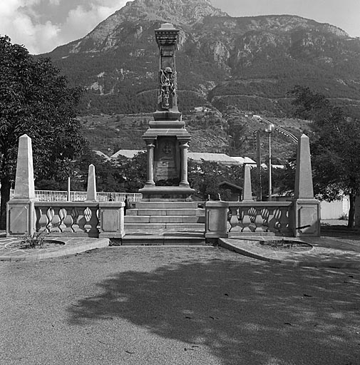 monument aux morts