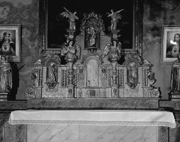 Tabernacle et exposition de l'ensemble du maître-autel.