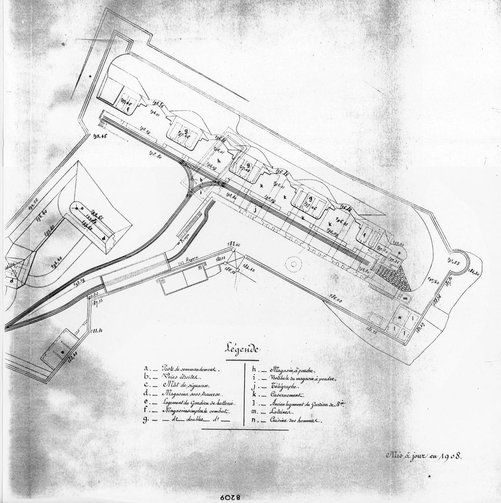 Plan de la batterie de Peyras en 1908, détail de l'aile droite refaite, avec chemins de fer.