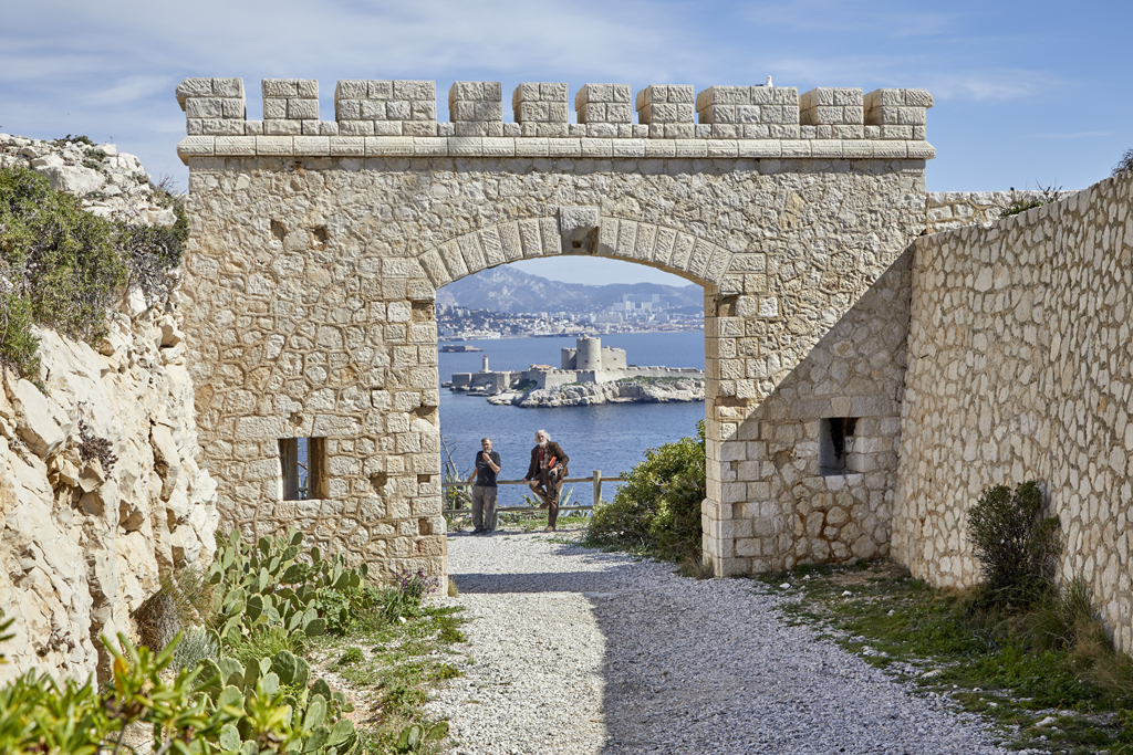 Porte d'entrée du fort, revers de la façade